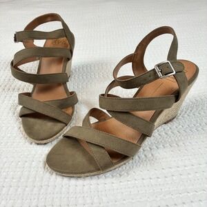 Like New DV8 Dolce Vita Plume Espadrille Wedge Olive Faux Suede Strappy Size 10